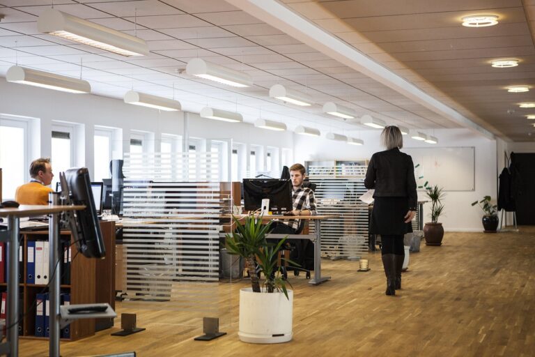 会社を辞めたい時の相談はどこでするべき？